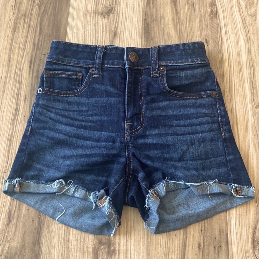 American Eagle Hi-Rise Shortie
